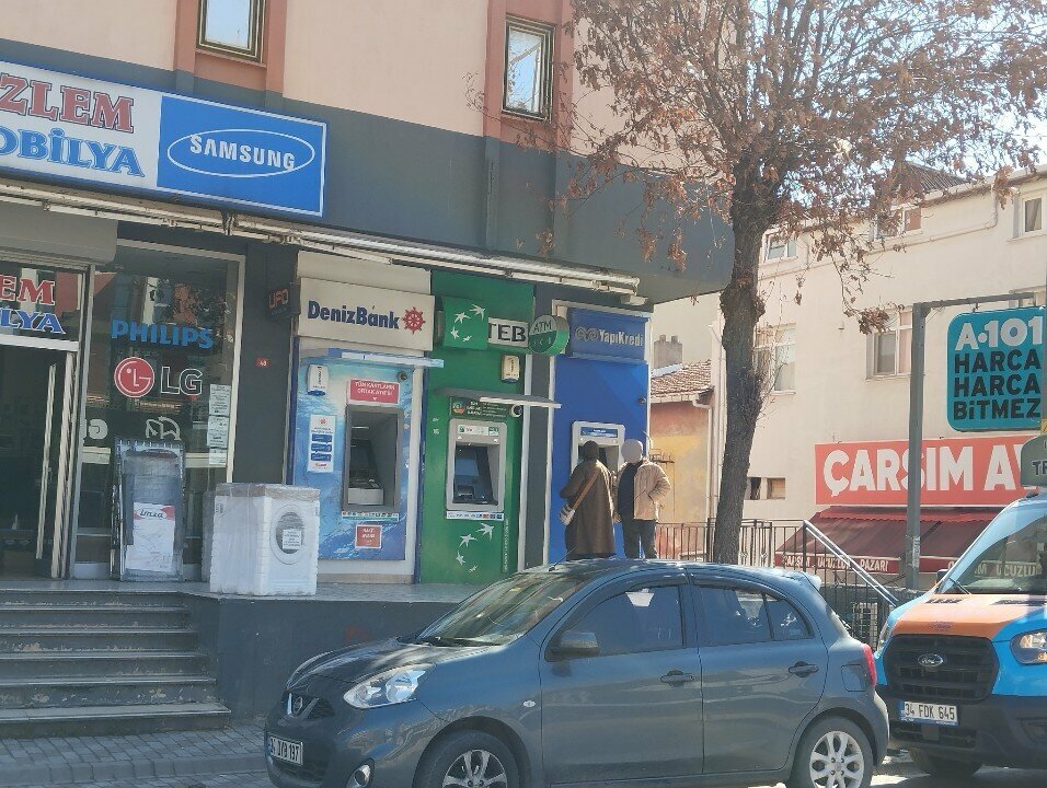 ATM Yapi Kredi, Istanbul, photo