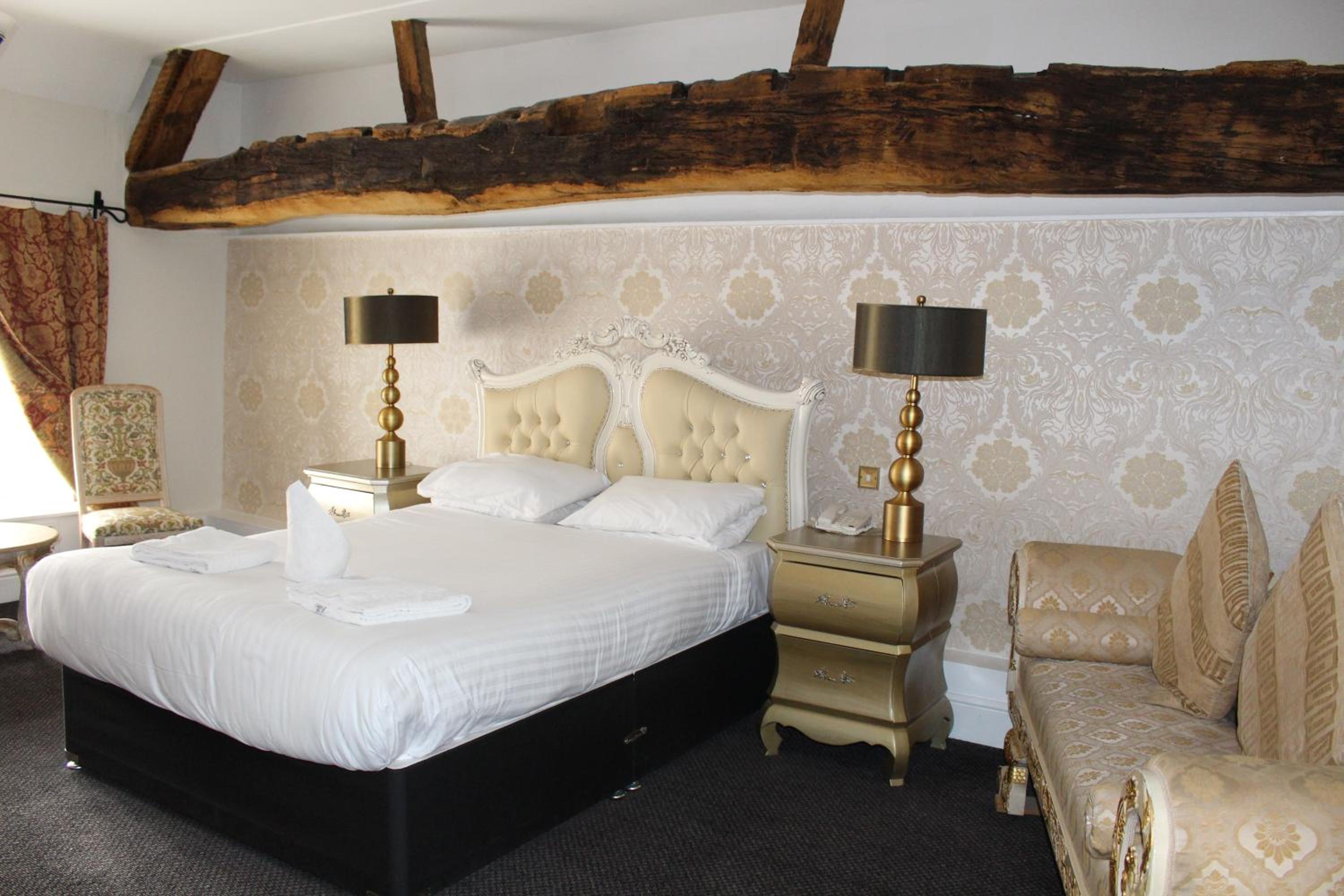 Фото Risley Hall Hotel