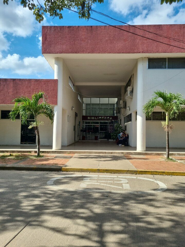 Library Biblioteca Veterinaria, Santa Cruz de la Sierra, photo