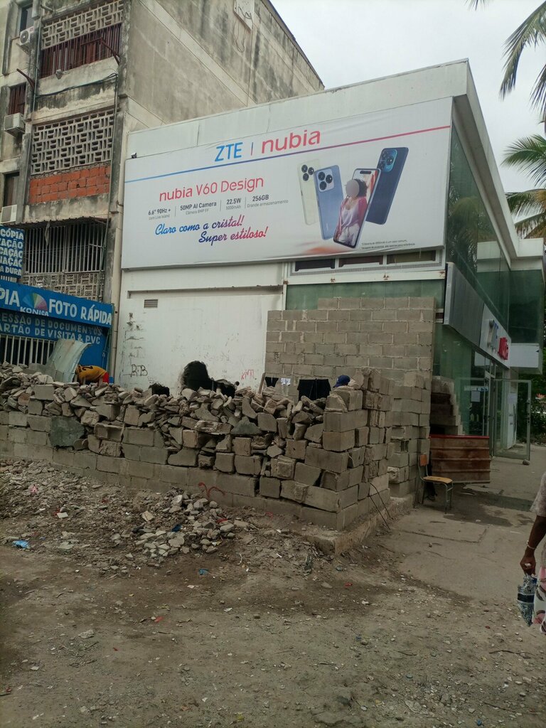 Mobile phone store Zte nubia, Loanda, photo