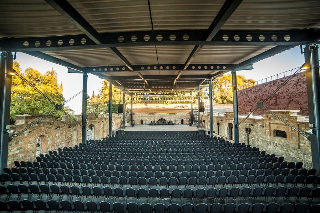 Фото Tsinandali Estate, A Radisson Collection Hotel