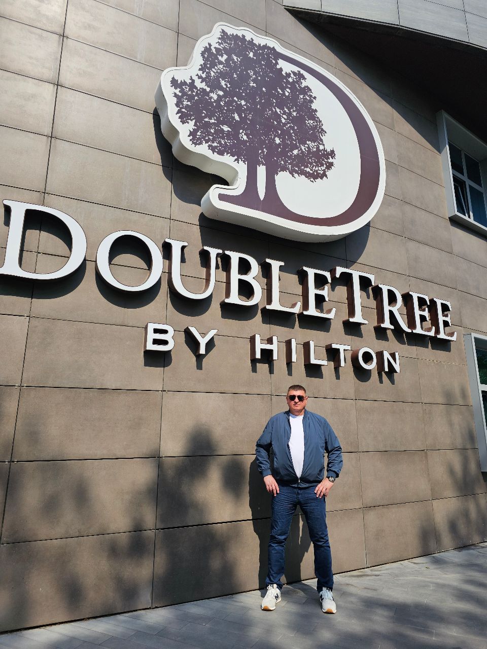 Фото DoubleTree by Hilton Hotel Yerevan City Centre