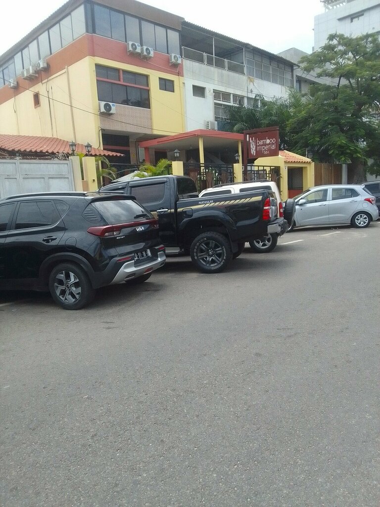 Cafe Bamboo Imperial, Loanda, photo