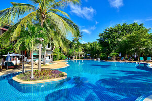 отель First Bungalow Beach Resort
