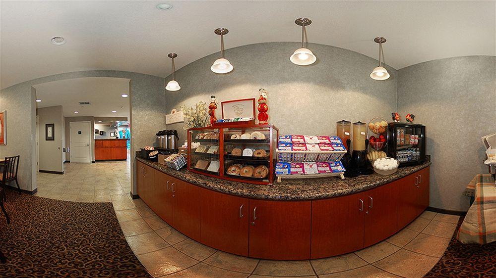 Фото Quality Inn & Suites