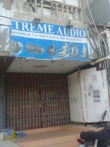 Extreme Audio (Tariq Road, 172D), auto acoustics
