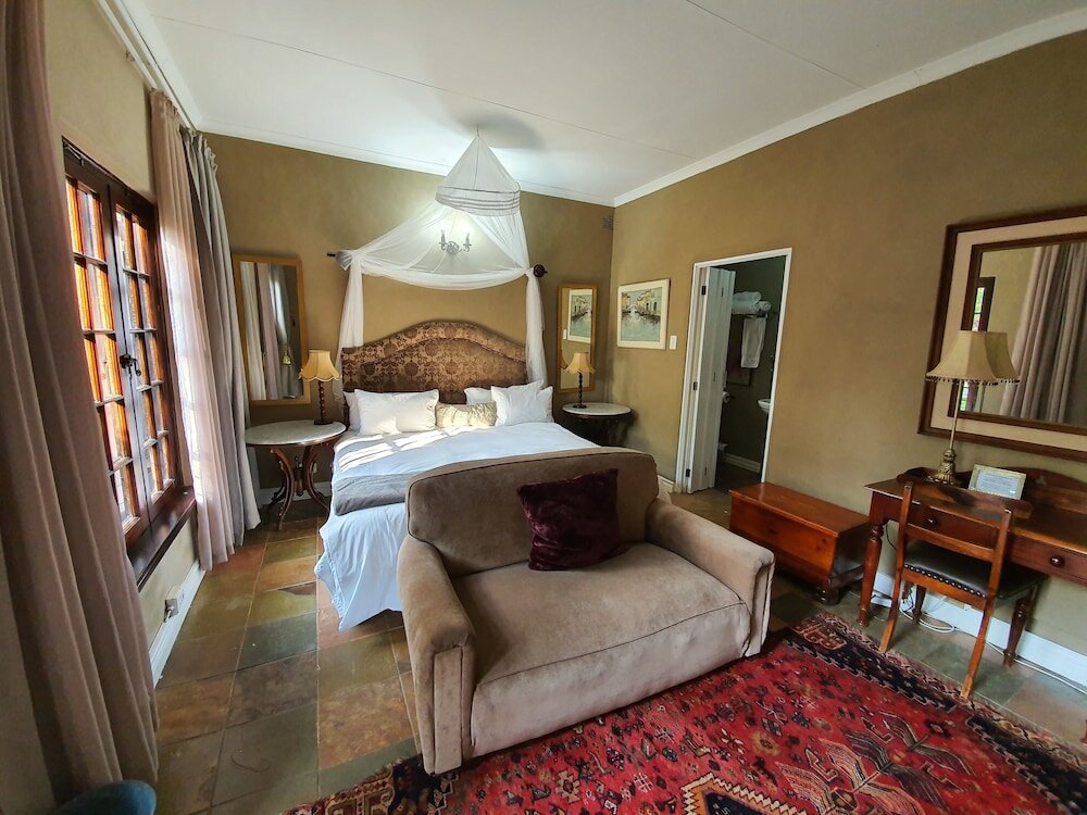 Фото Waterhouse Guest Lodges 202 Lawley Street