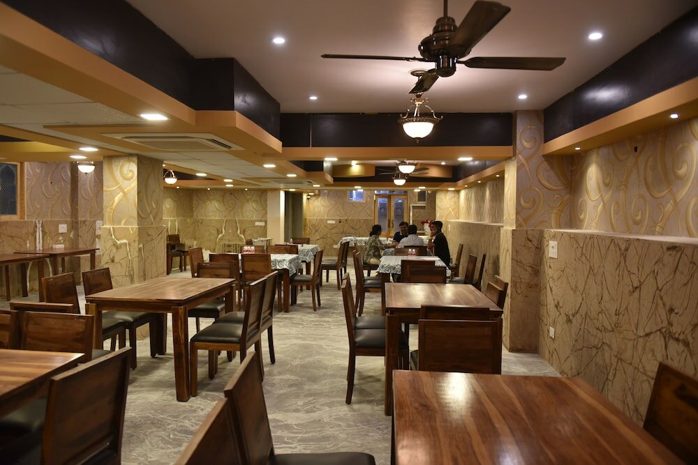 Фото Prem Niwas Boutique Hotel