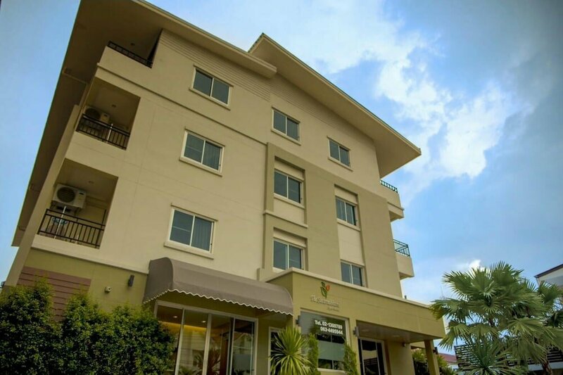 Апартаменты The Suvarnabhumi Apartment
