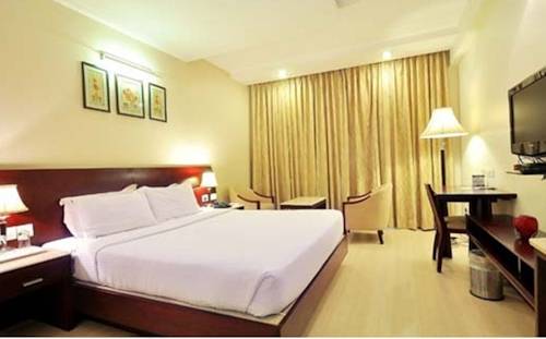 Фото Hotel Abhimaani Vasathi