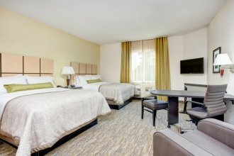 Фото Candlewood Suites Cut Off, an Ihg Hotel