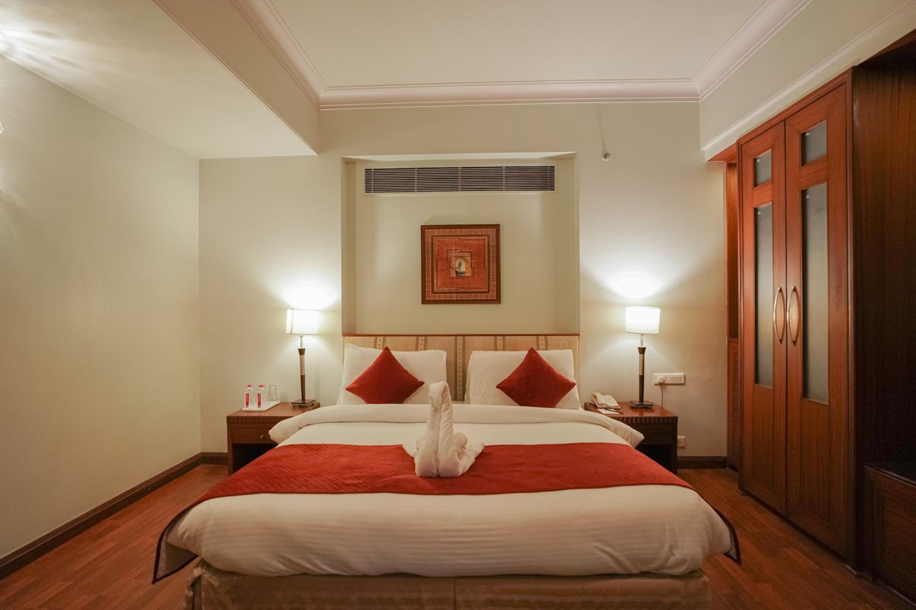 Фото Clarion Hotel Bella Casa
