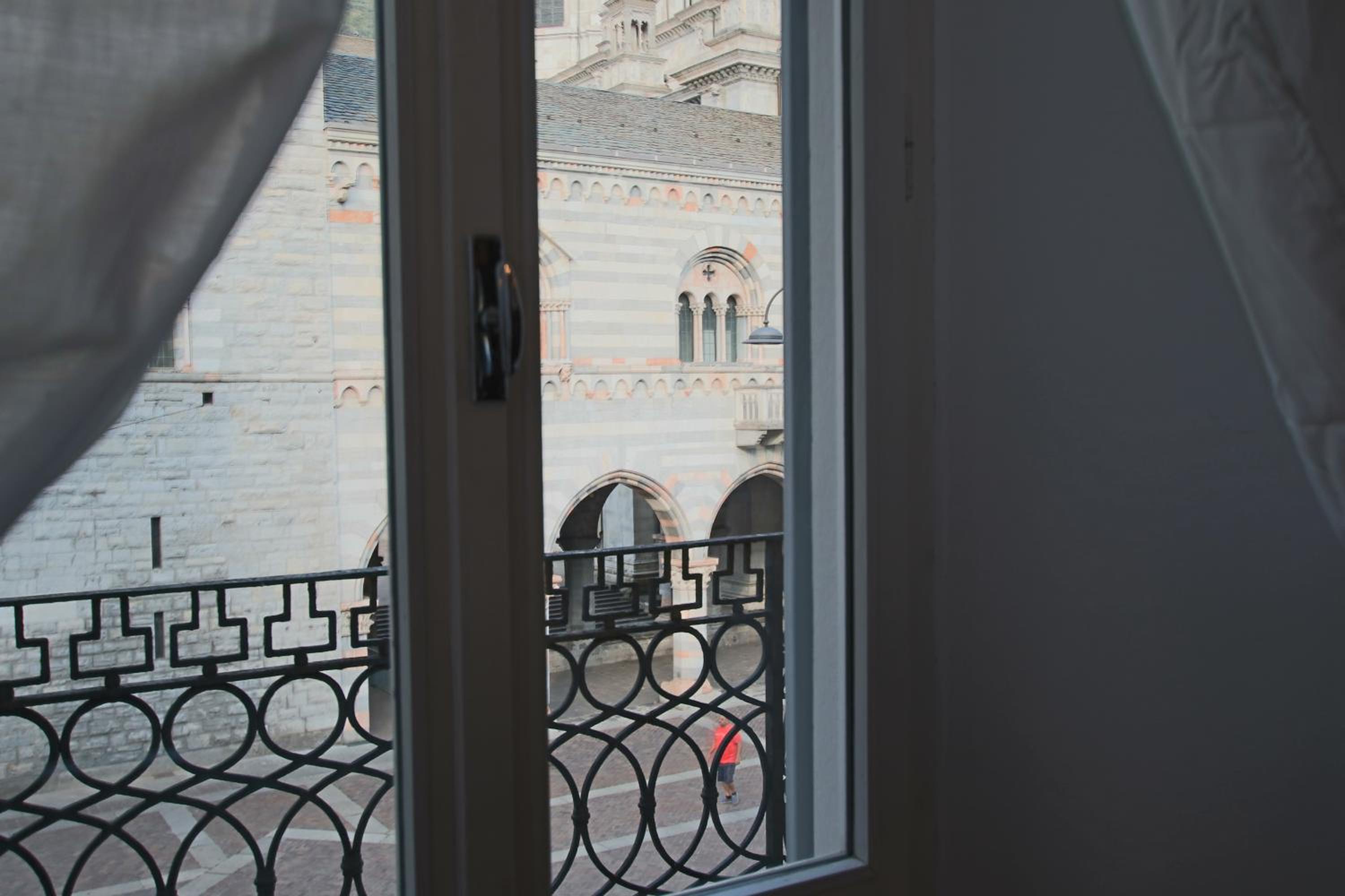 Фото Logicasa Amazing Downtown Como