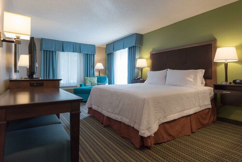 Гостиница Hampton Inn Brooksville Dade
