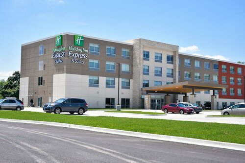 Гостиница Holiday Inn Express & Suites Bensenville - O'Hare, an Ihg Hotel в Элмхерсте