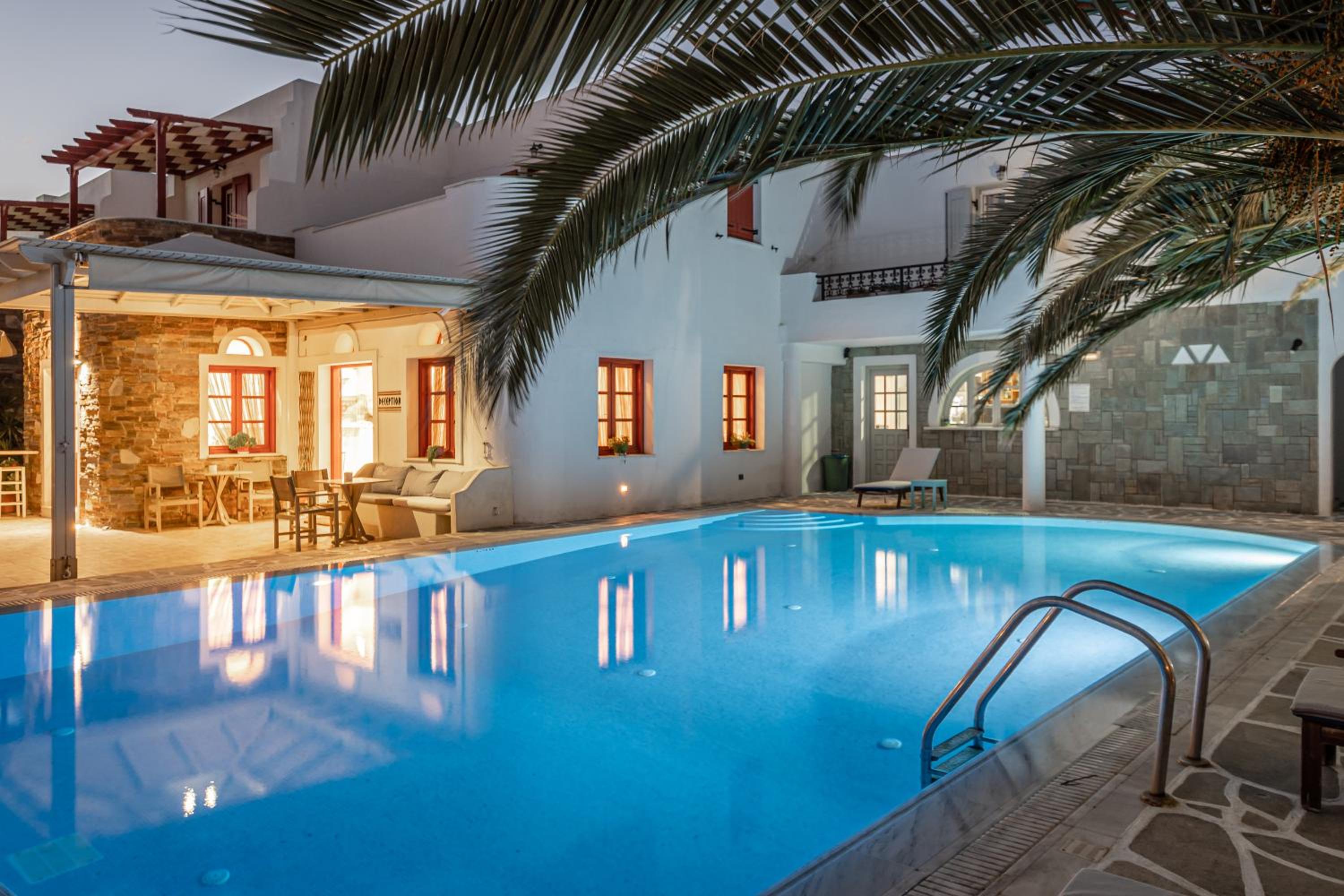 Фото Annita's Village Hotel