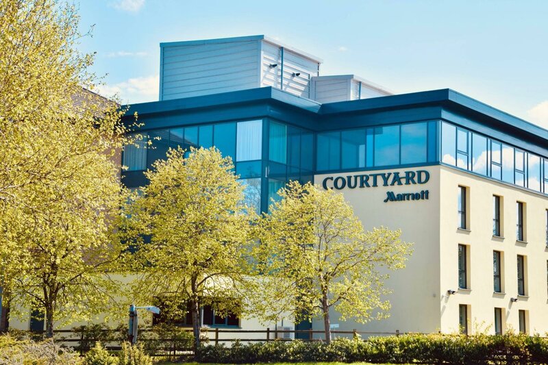 Гостиница Courtyard by Marriott Glasgow Airport