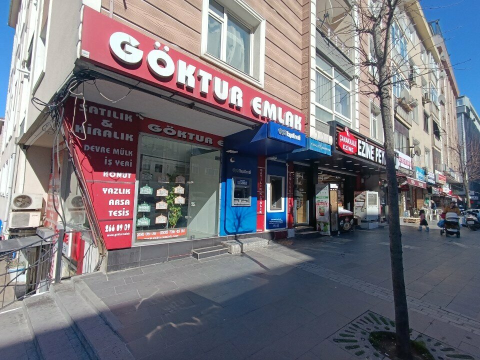 ATM Yapi Kredi, Istanbul, photo