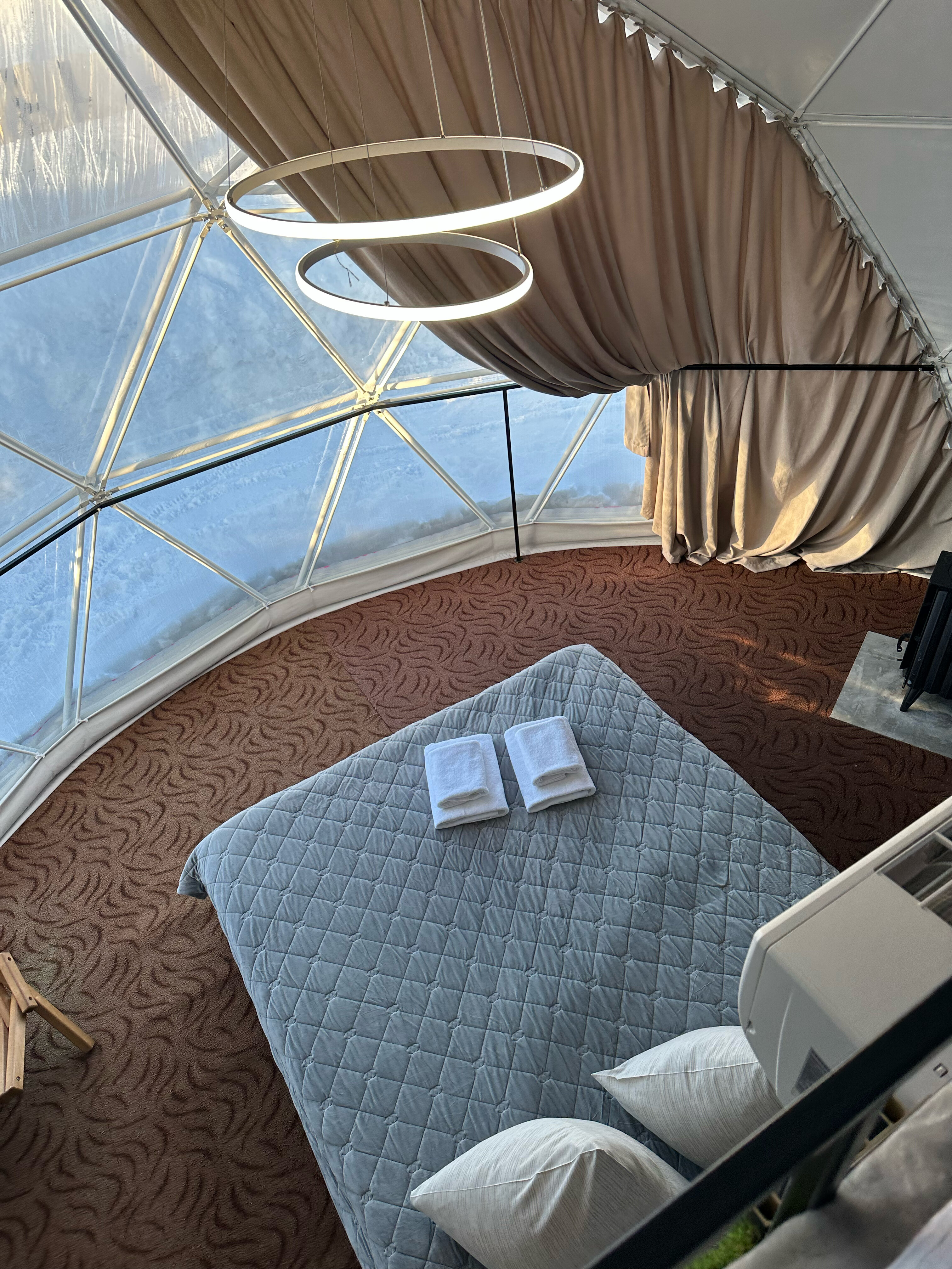 Фото Атмосфера