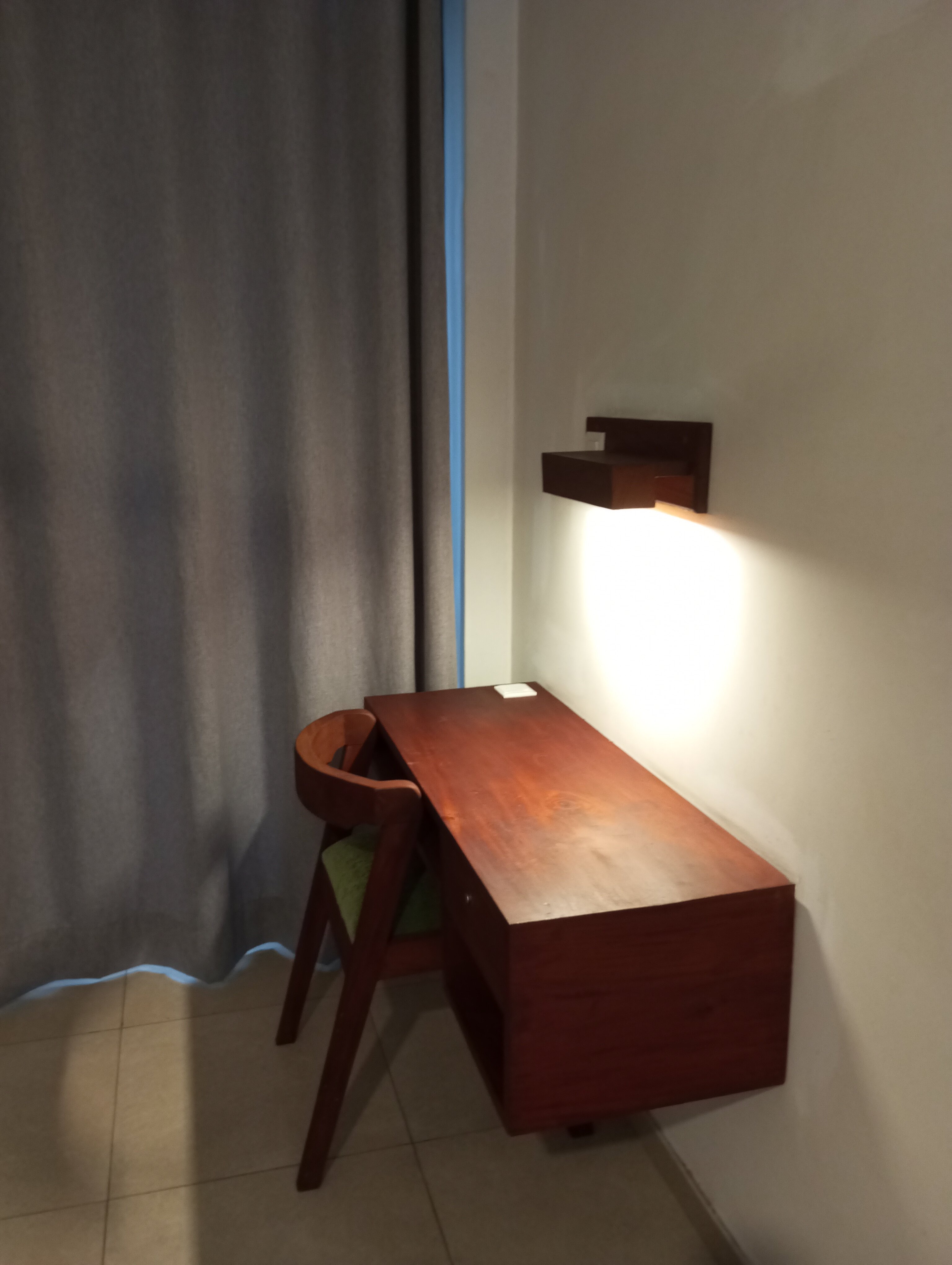 Фото Travellers Hotel Hikkaduwa