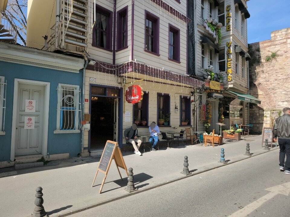 Confectionary Suleymaniye Chocolate Shop, Istanbul, photo