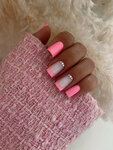 B. L_nail_studio (Moskovskaya Street, 133к1) ، صالون العناية بالأظافر