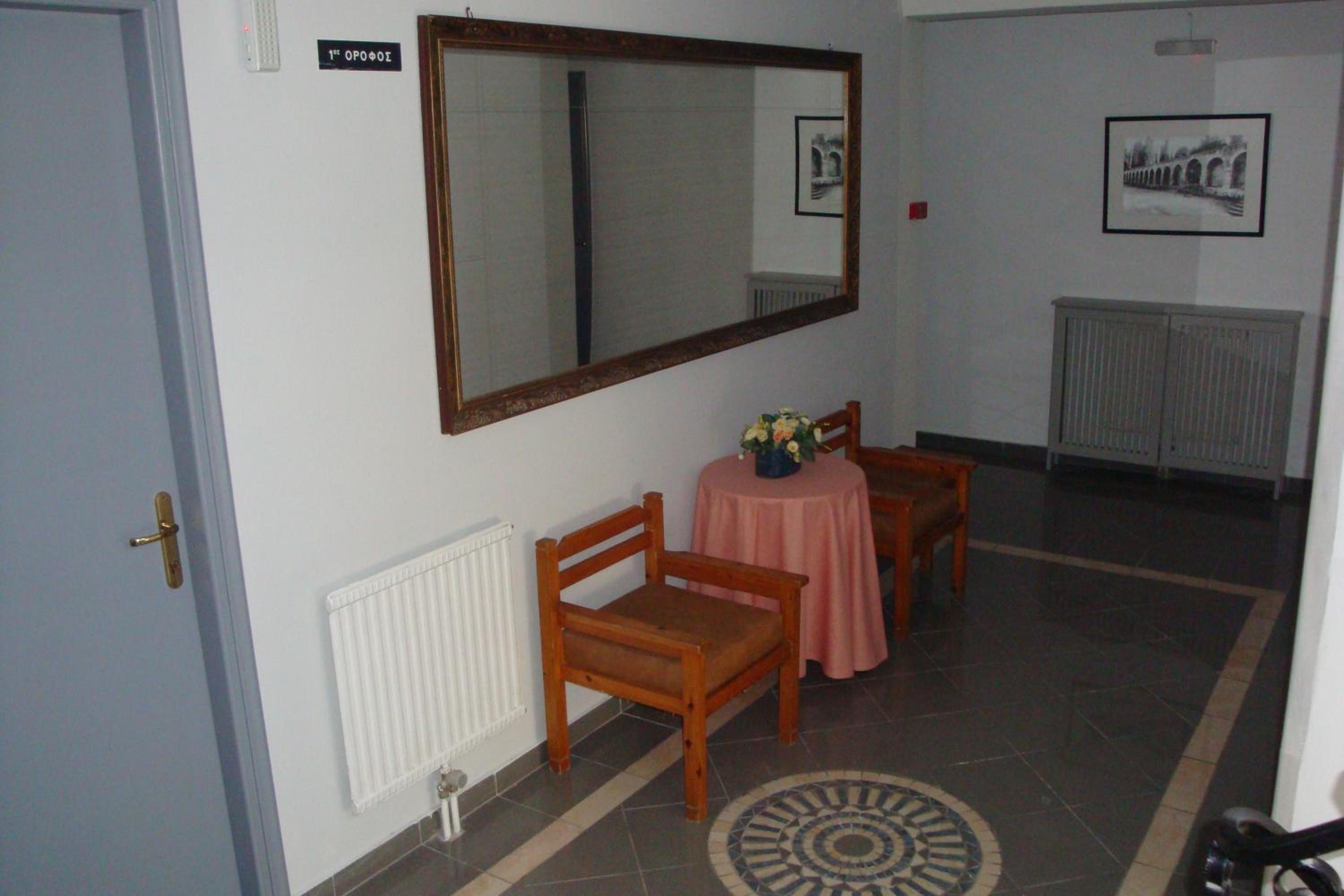 Фото Karis Hotel