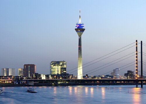 Гостиница Holiday Inn Dusseldorf - Hafen в Дюссельдорфе