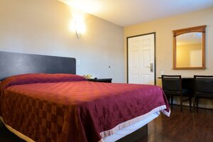 Covina Motel (California, County of Los Angeles, West Covina, Garvey Avenue), hotel