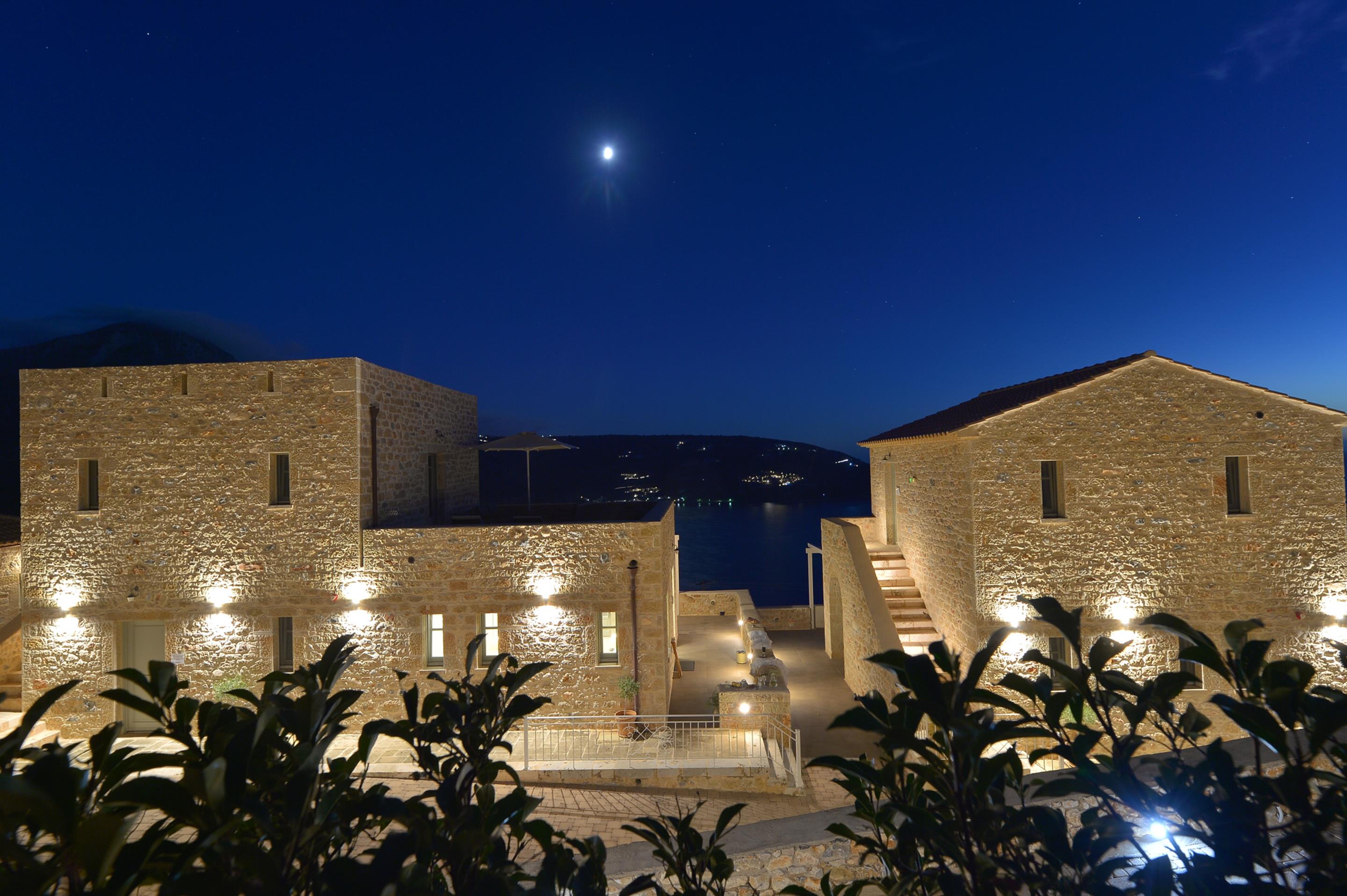 Фото Akrolithi Boutique Hotel