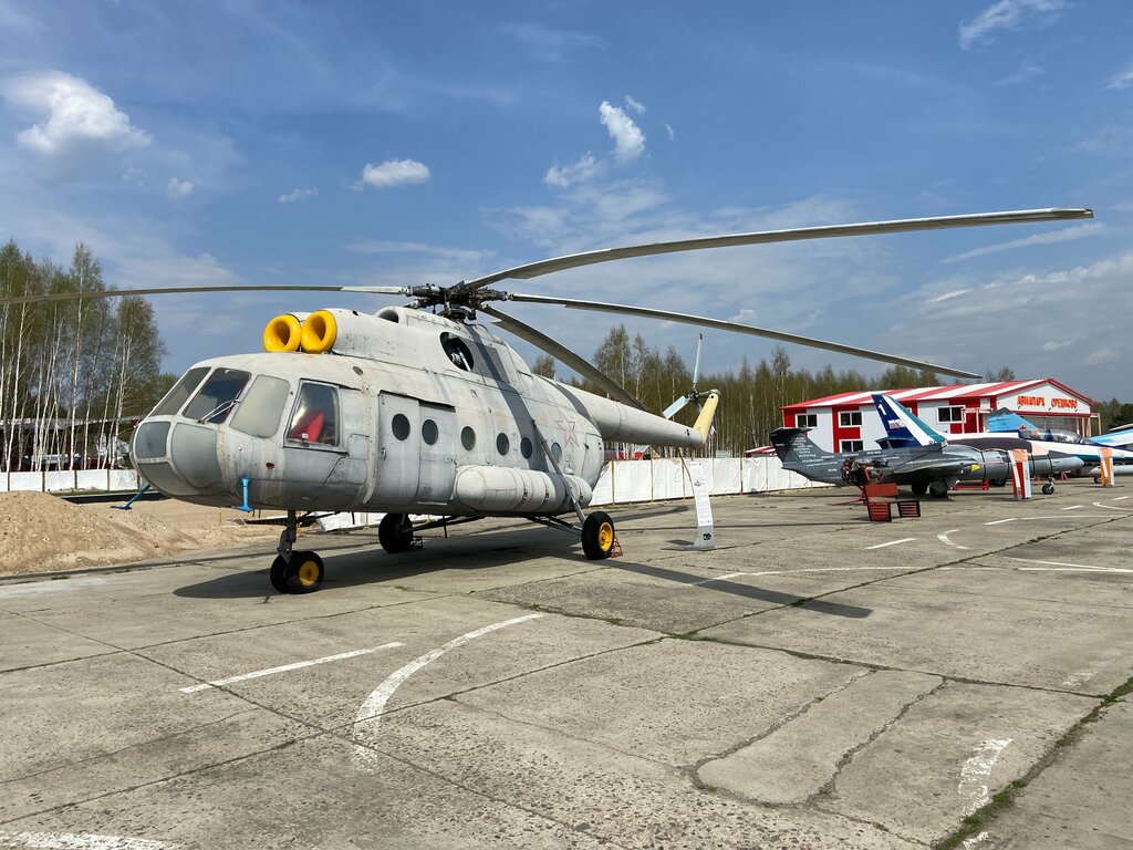 Monument to technology Вертолёт Ми-8Т, Kaluga Oblast, photo