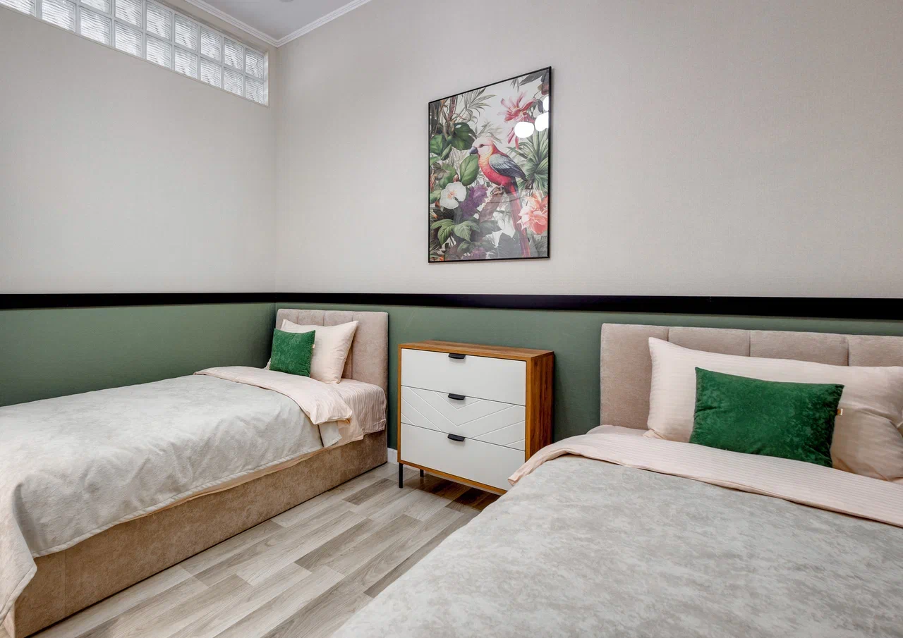 Фото Фамилия Делюкс