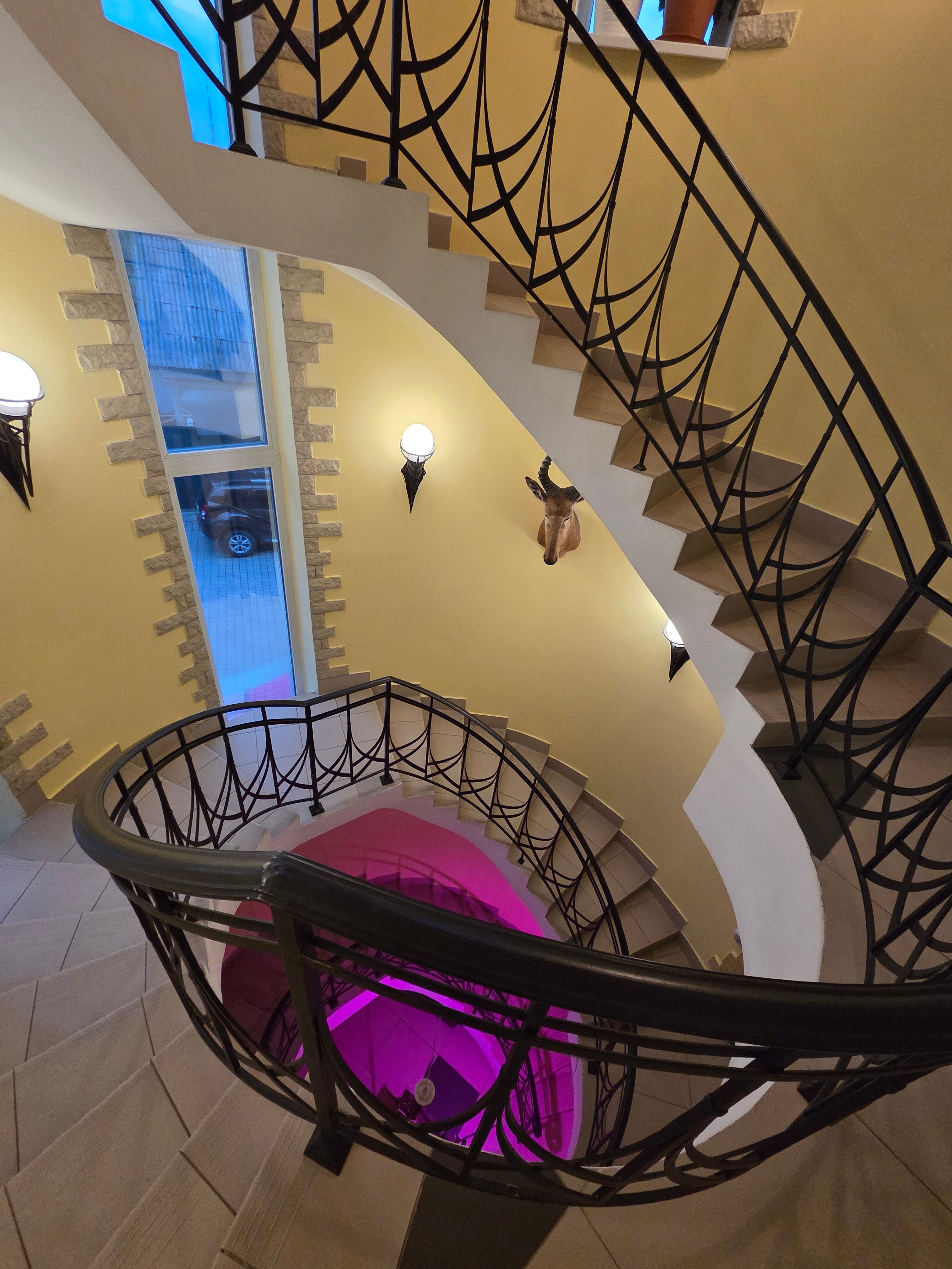 Фото отеля 2