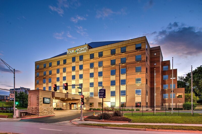 Гостиница Four Points by Sheraton Omaha Midtown в Омахе