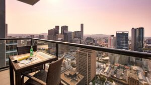 Гостиница Oaks Brisbane on Charlotte Suites