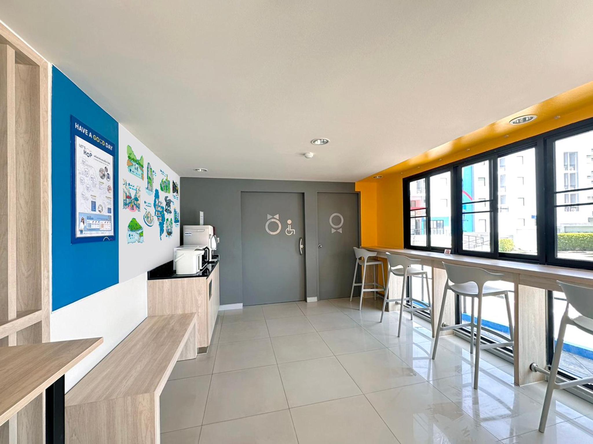 Фото Hop Inn Krabi