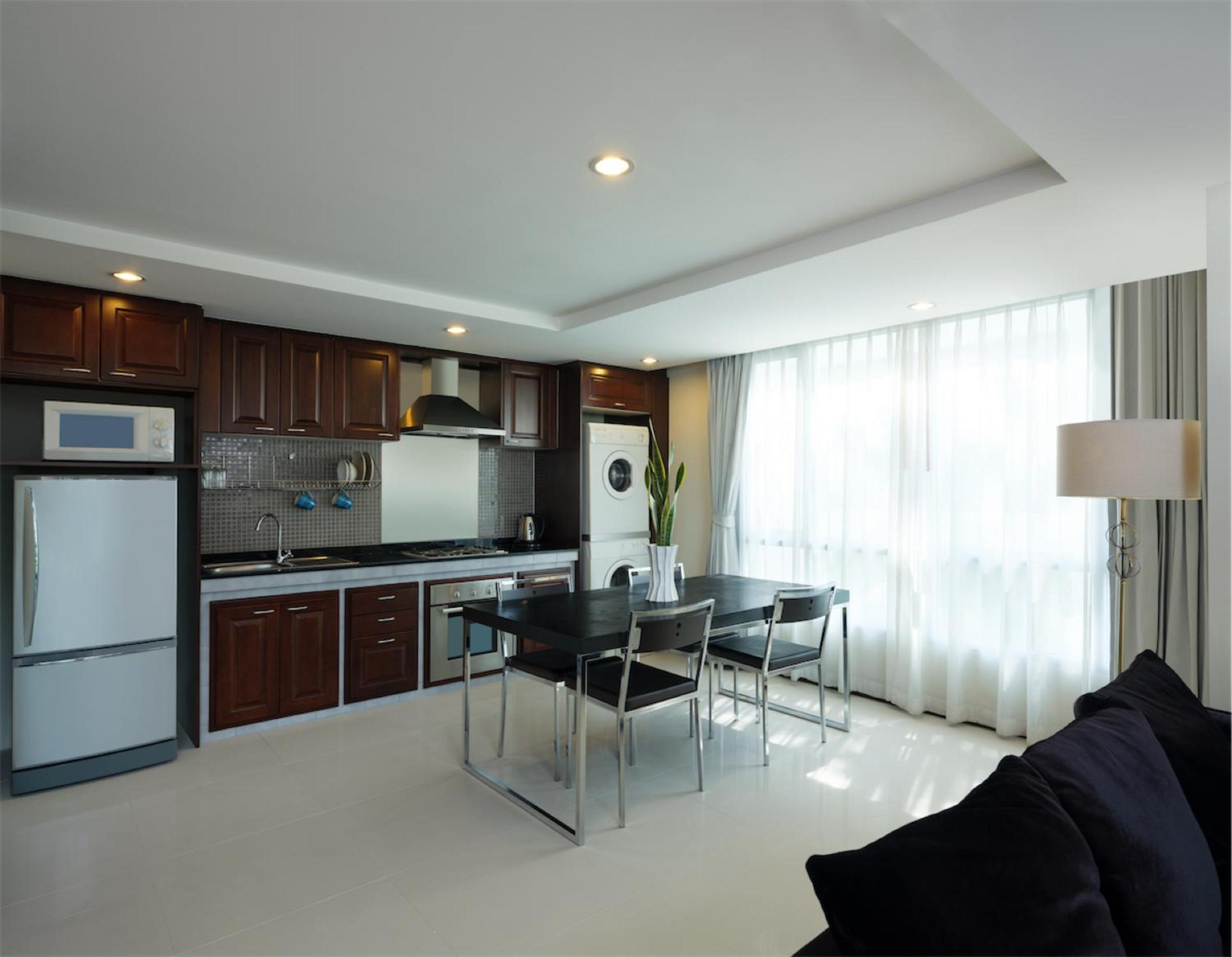Фото Silom Lofts Hotel