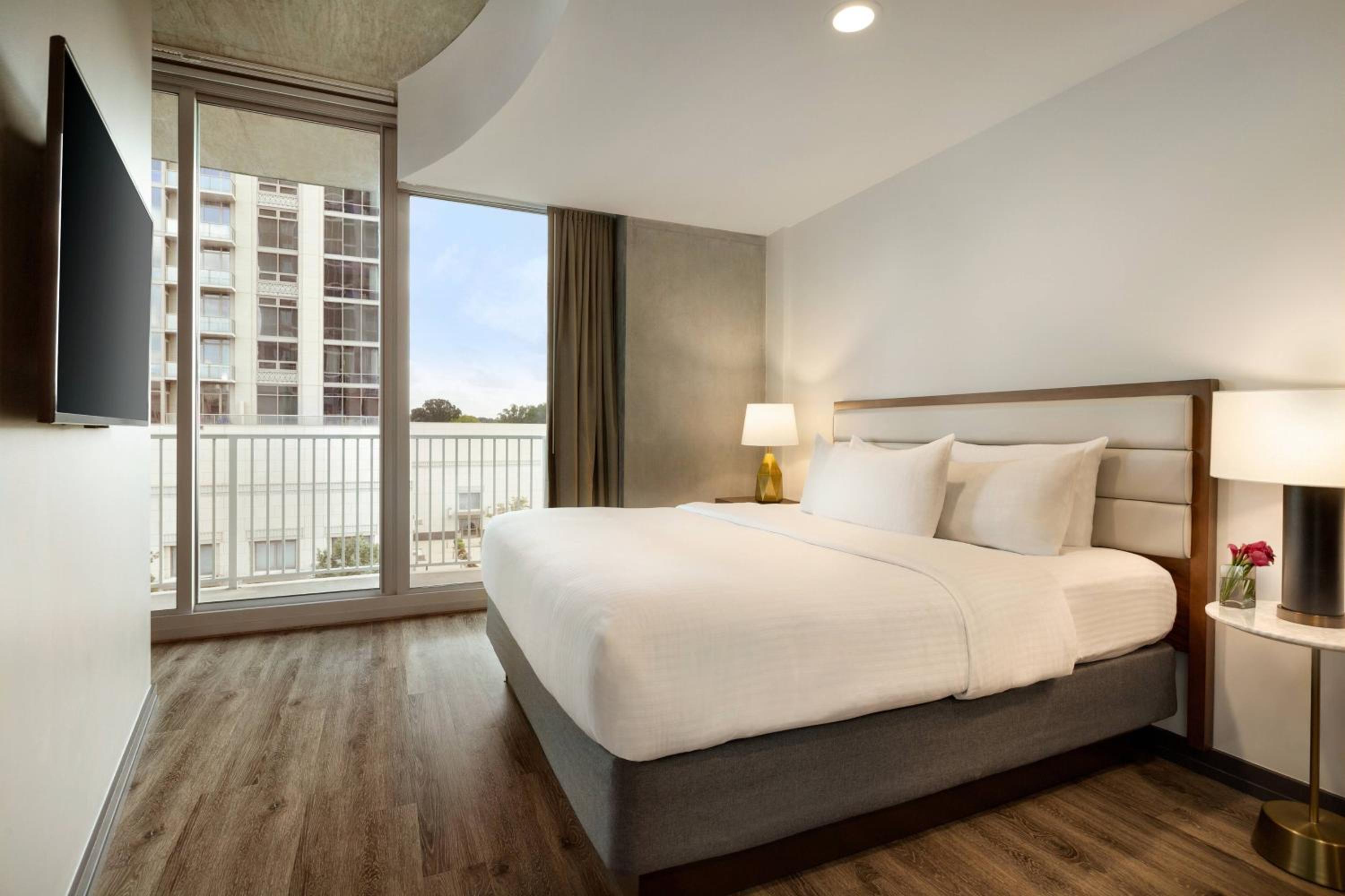 Фото Twelve Midtown, Autograph Collection