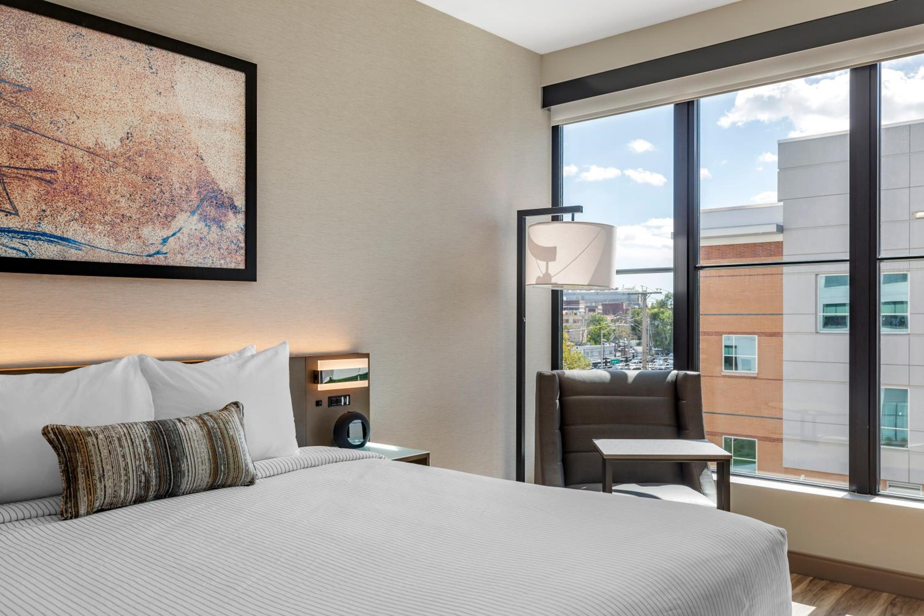 Фото Cambria Hotel New Haven University Area