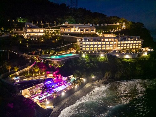 Гостиница Royal Avila Boutique Resort