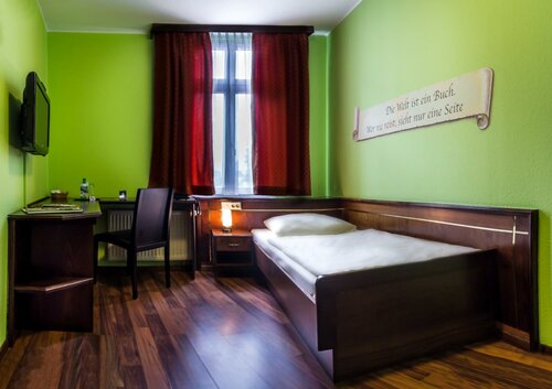 Гостиница Hotel am Wilhelmsplatz в Штутгарте