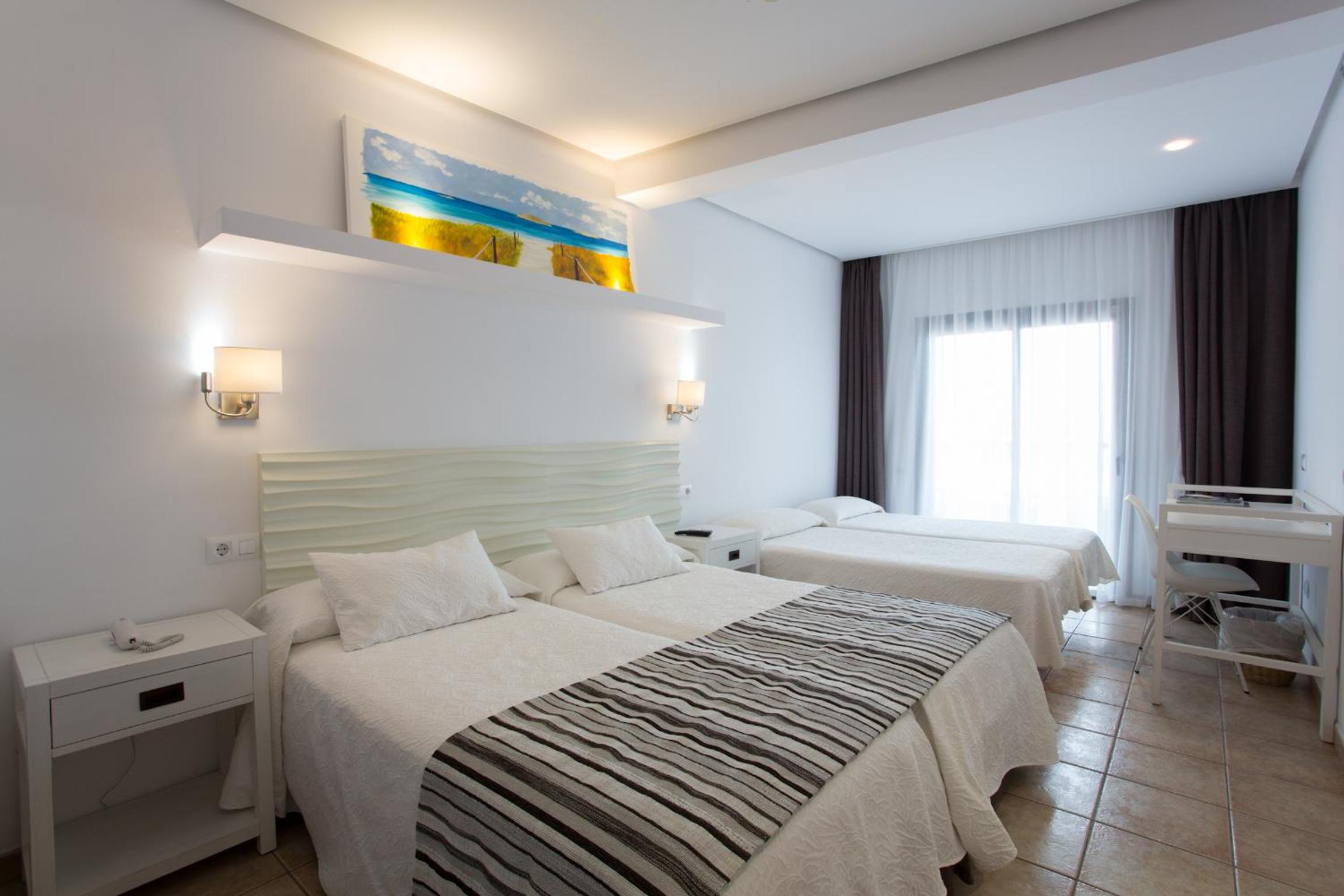 Фото Hotel Bahía