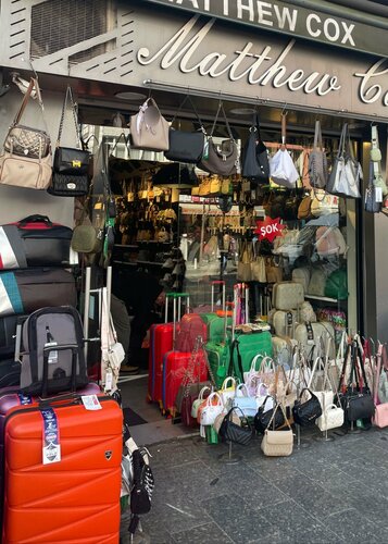 Matthew Cox, çanta ve valiz mağazaları, İstanbul, Kağıthane