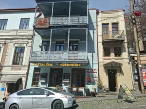 Papa Nikala (Tbilisi, Wine Rise, 2), restaurant