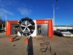 Круглый год (Industrialnoe Highway, 118), tire service