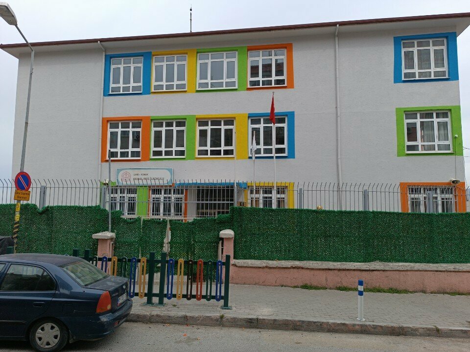 Primary school Kemal Reis Primary School, Izmir, photo