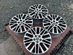 Sedak's Wheels (Severniy Avenue, 70) ، إطارات وسبائك السيارات