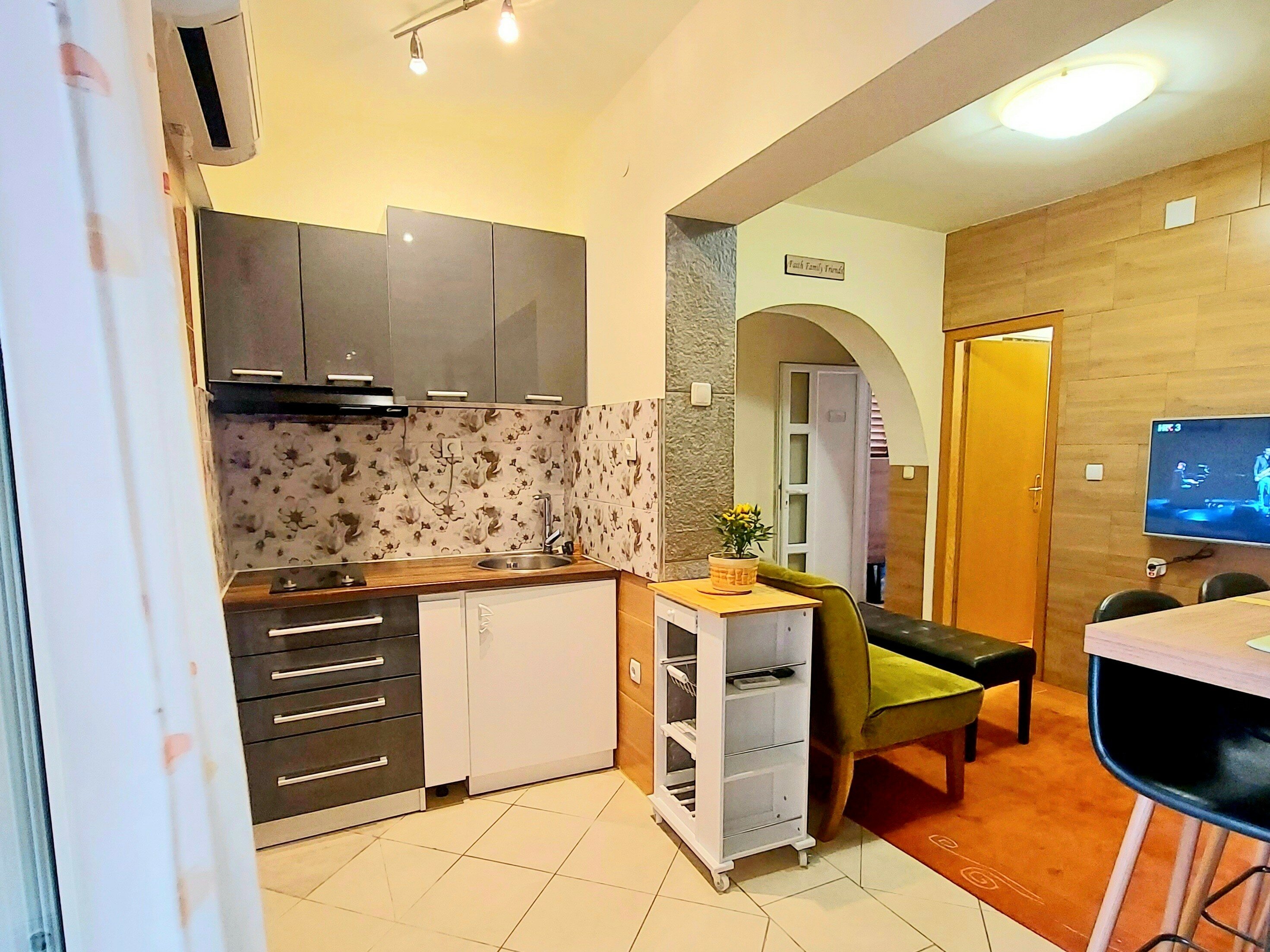 Фото Apartments Ljiljana