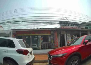 La Casa del Litigante (Santa Cruz de la Sierra, Distrito Municipal 11, Subdistrito 1, D'Orbigni, 65), library