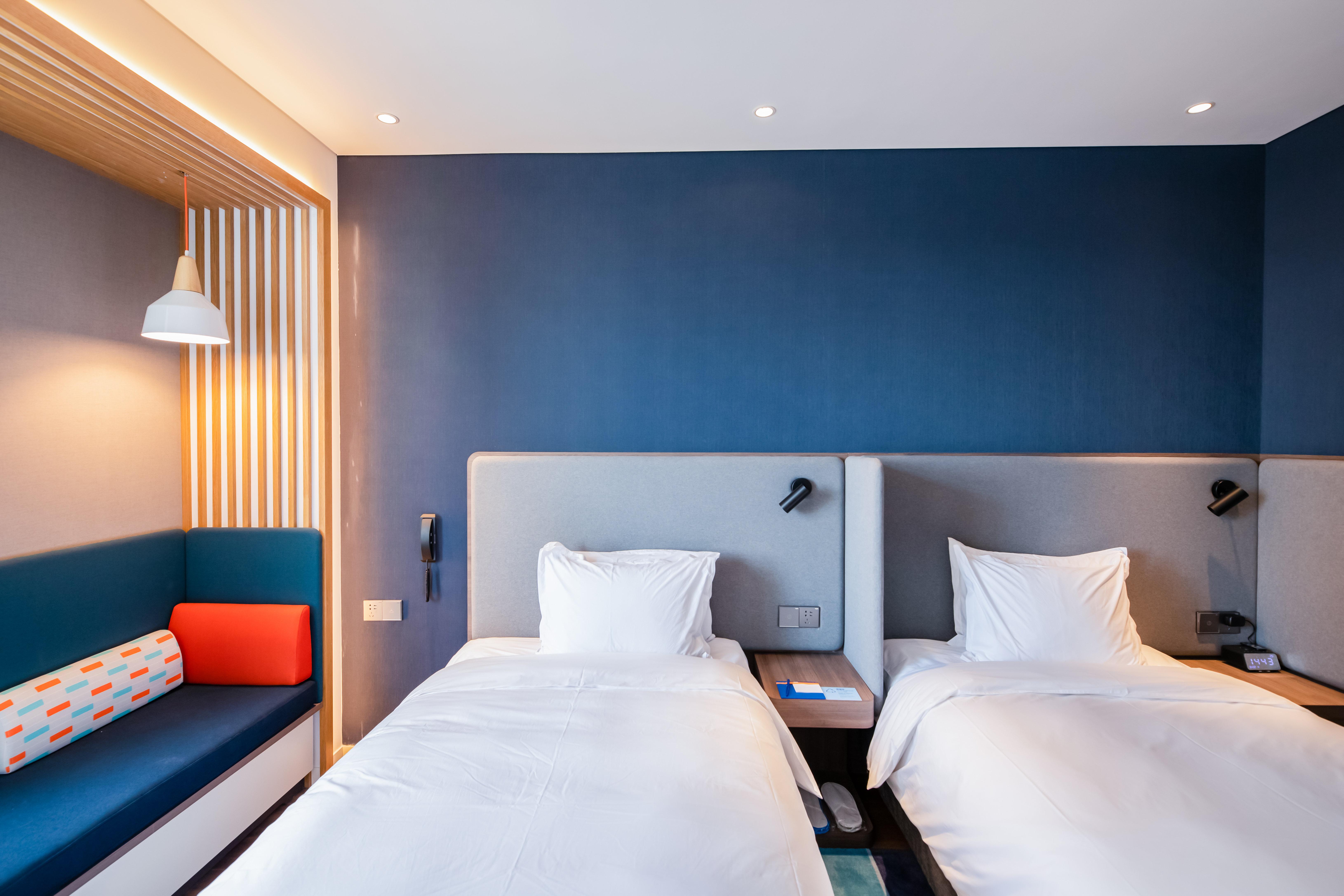 Фото Holiday Inn Express Yantai Fulai